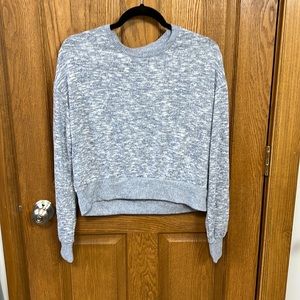 Medium cropped crewneck